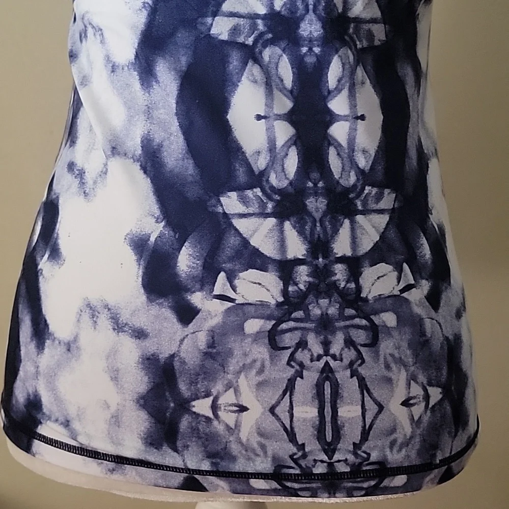 Lululemon Razor Back - Picture 9 of 9